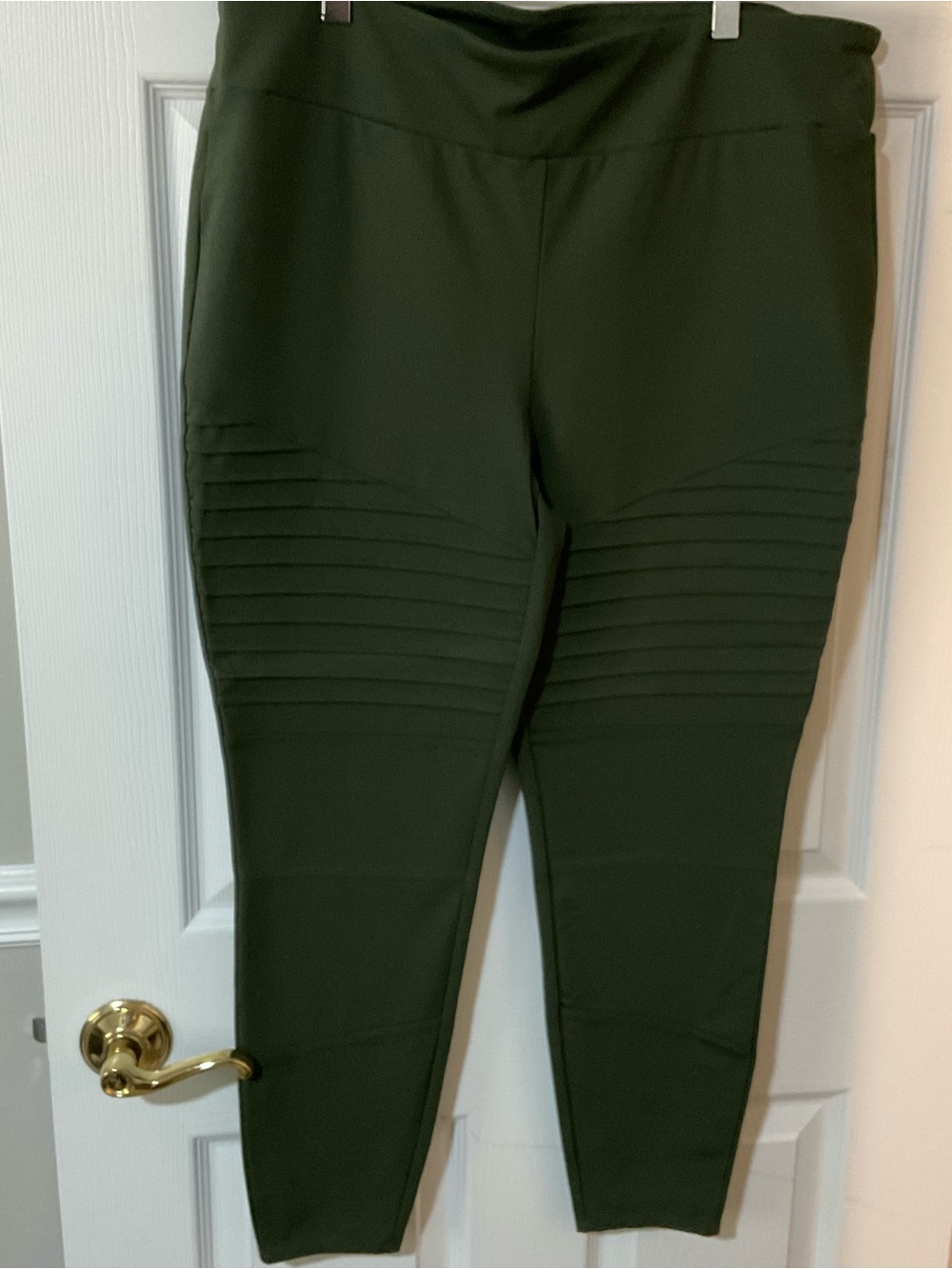 LuLaRoe 3X Luxe Moto Leggings in Olive Green